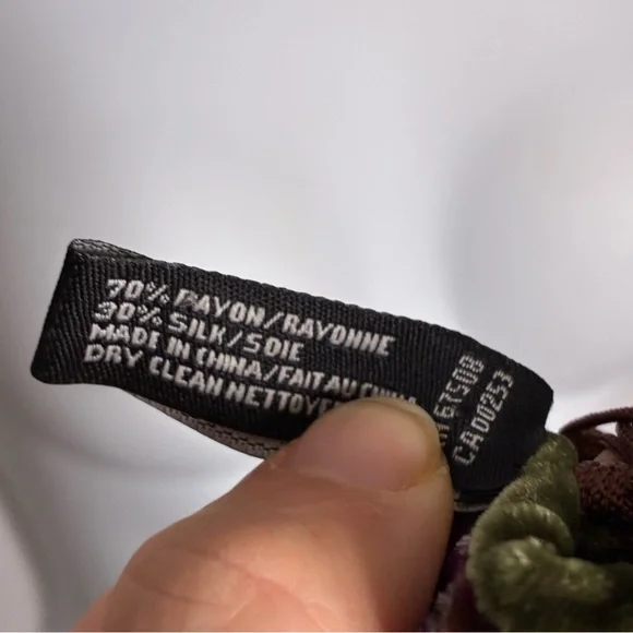 Ellen Tracy Velvet Paisley Fringe Scarf in Olive Green & Brown - Picture 5 of 5